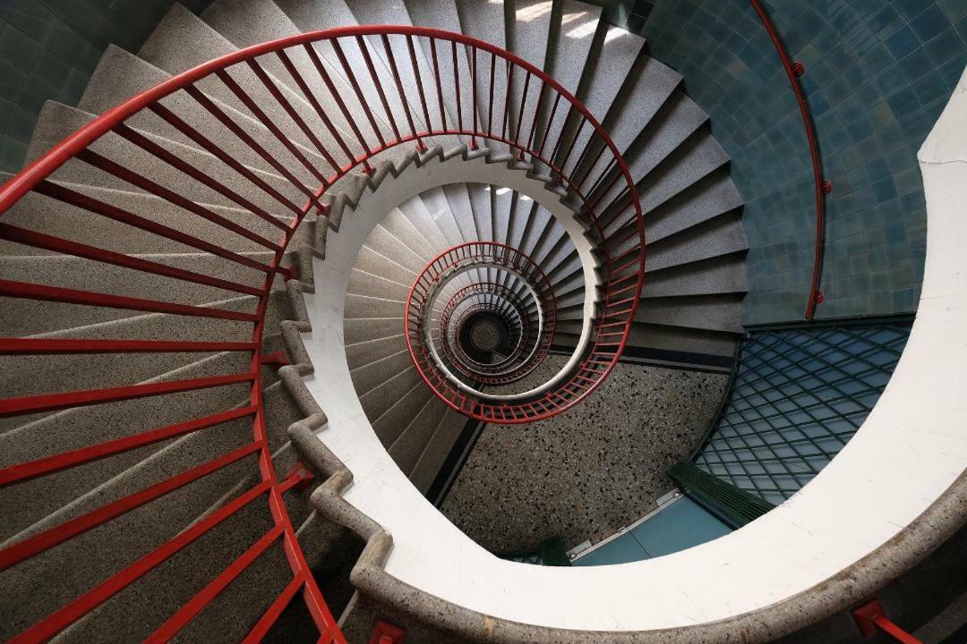 Lawyers Loft In Heritage Skyscraper 卢布尔雅那 外观 照片